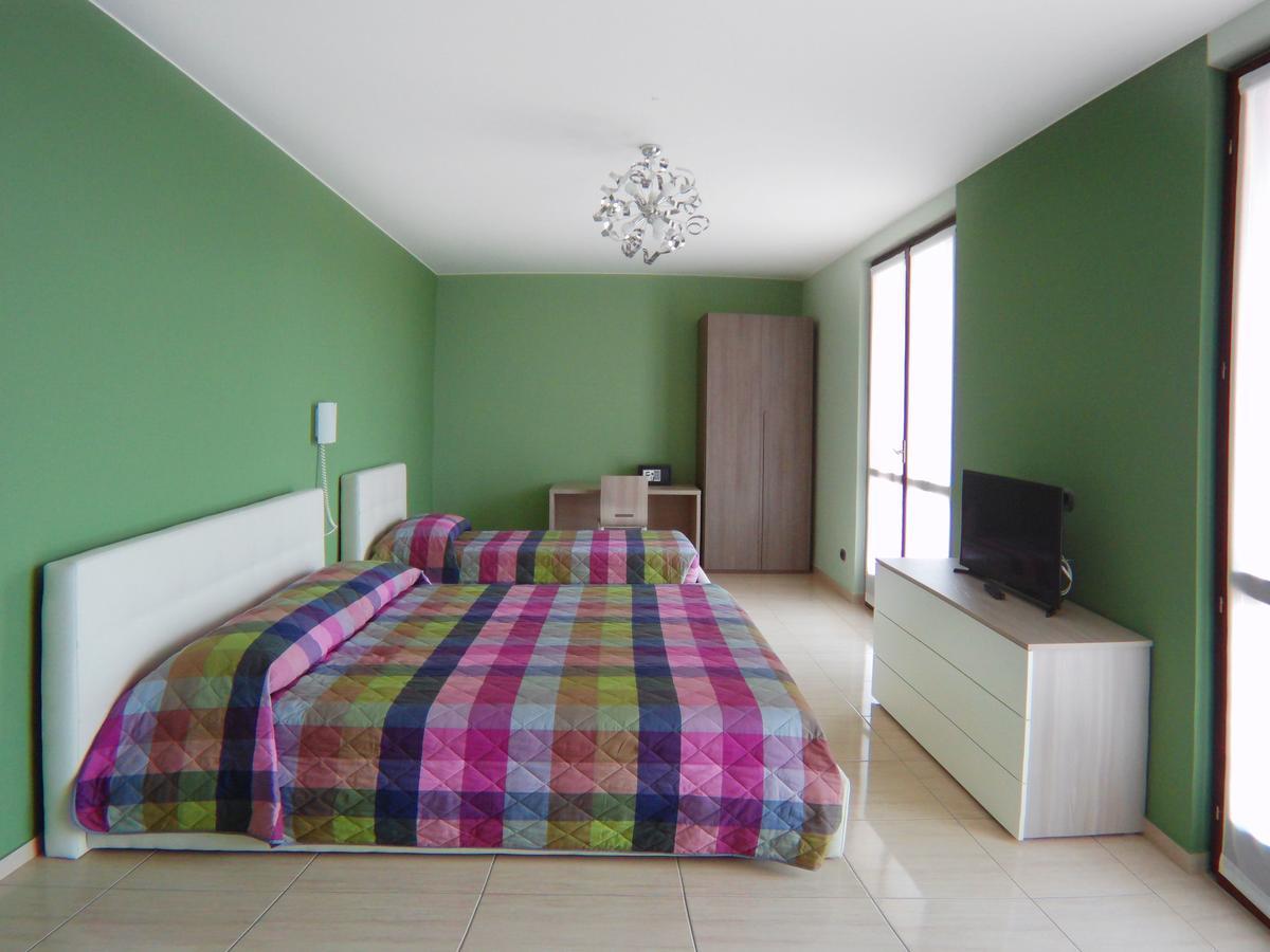 La Tarantola Bed & Breakfast Vermezzo ภายนอก รูปภาพ